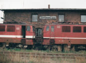 z-gestellte 142 des Bw Magdeburg hinter der Lokleitung